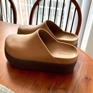 Dylan Crocs / Crocs Clogs in Dylan style